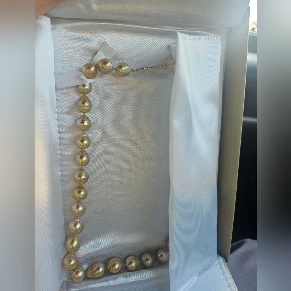 Pearls - Picture 2 of 4